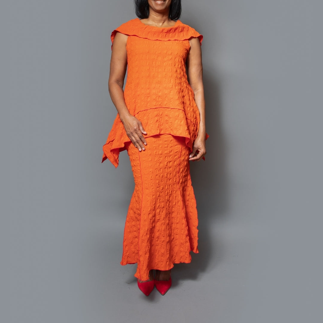 Boat neck slv-less asymmetric top RED PEARL STITCH DETAIL