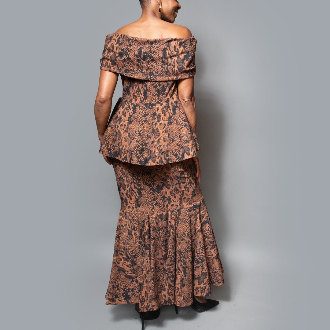 Long peplum skirt