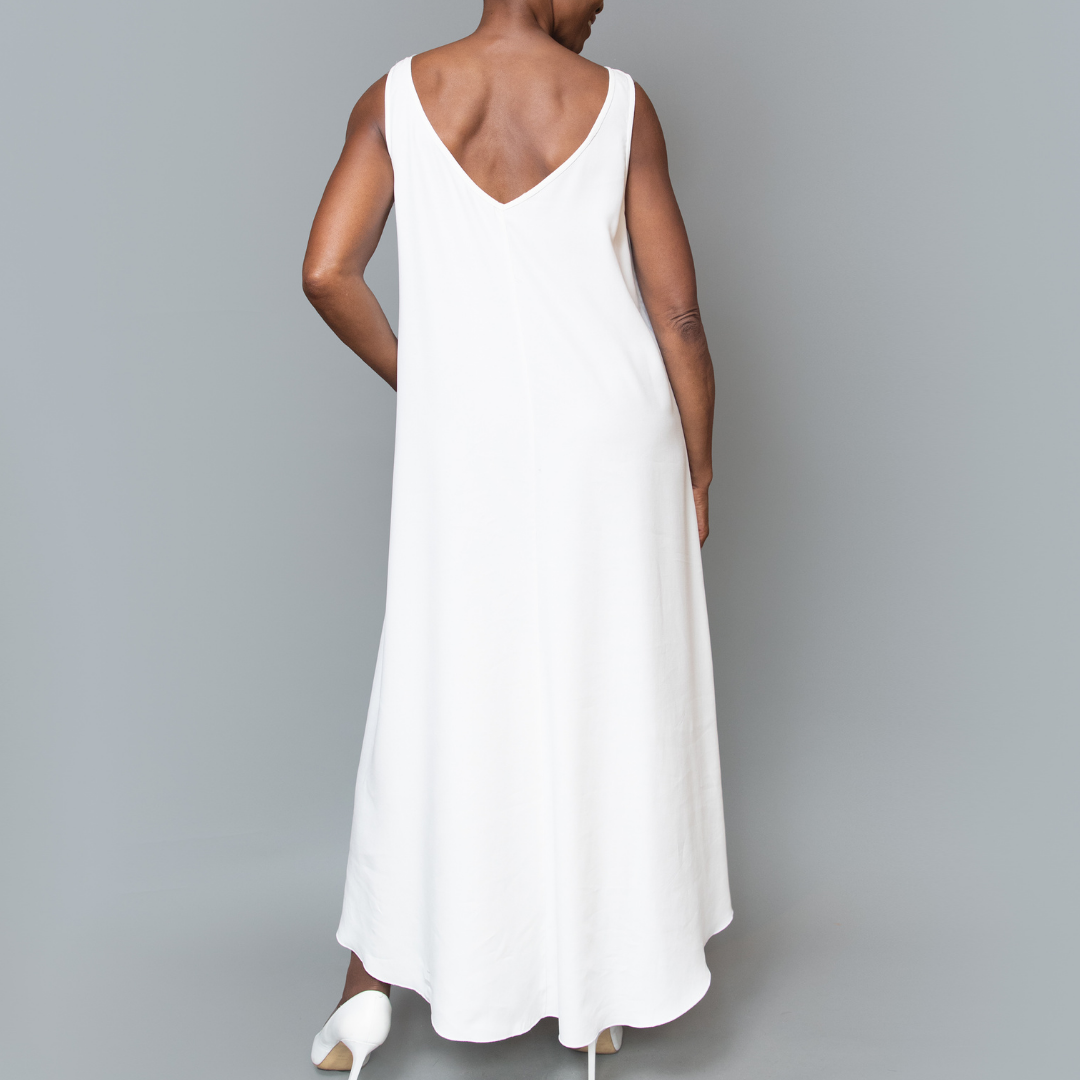 Sleeveless high-low v-back dress