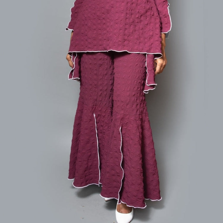 Circle bell slit front overlock pant