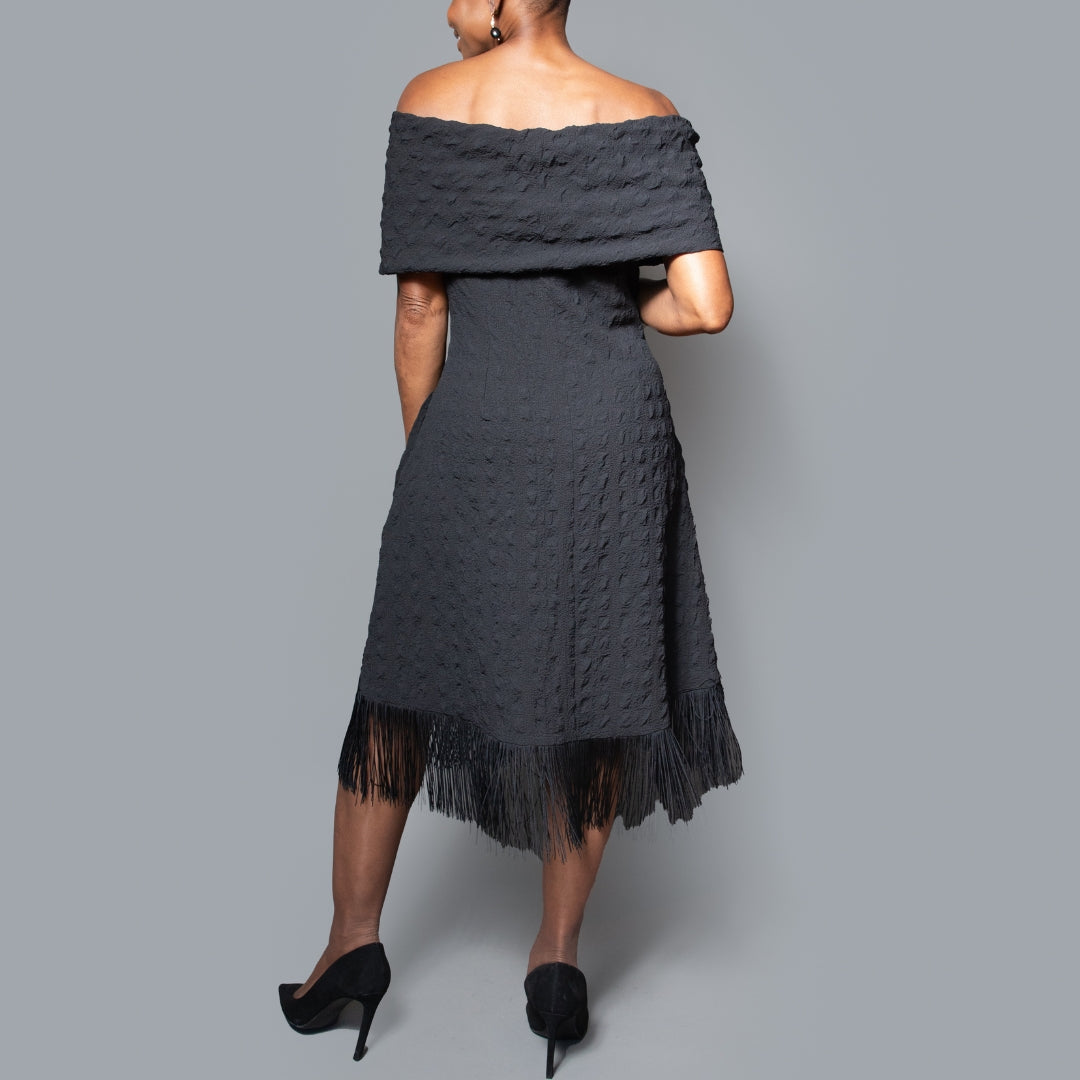 Band shoulder tassel dress