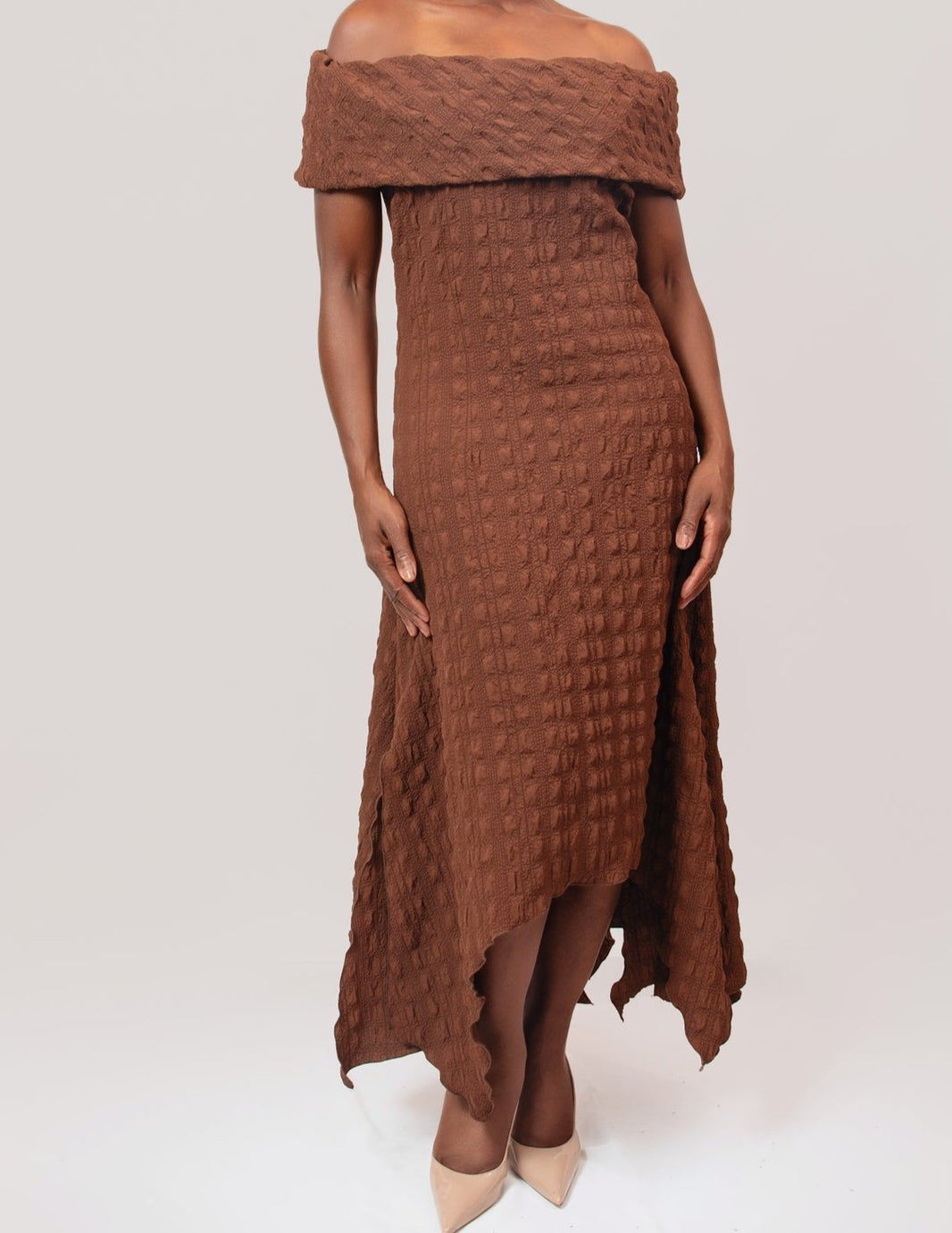 Band collar w/carwash hem dress
