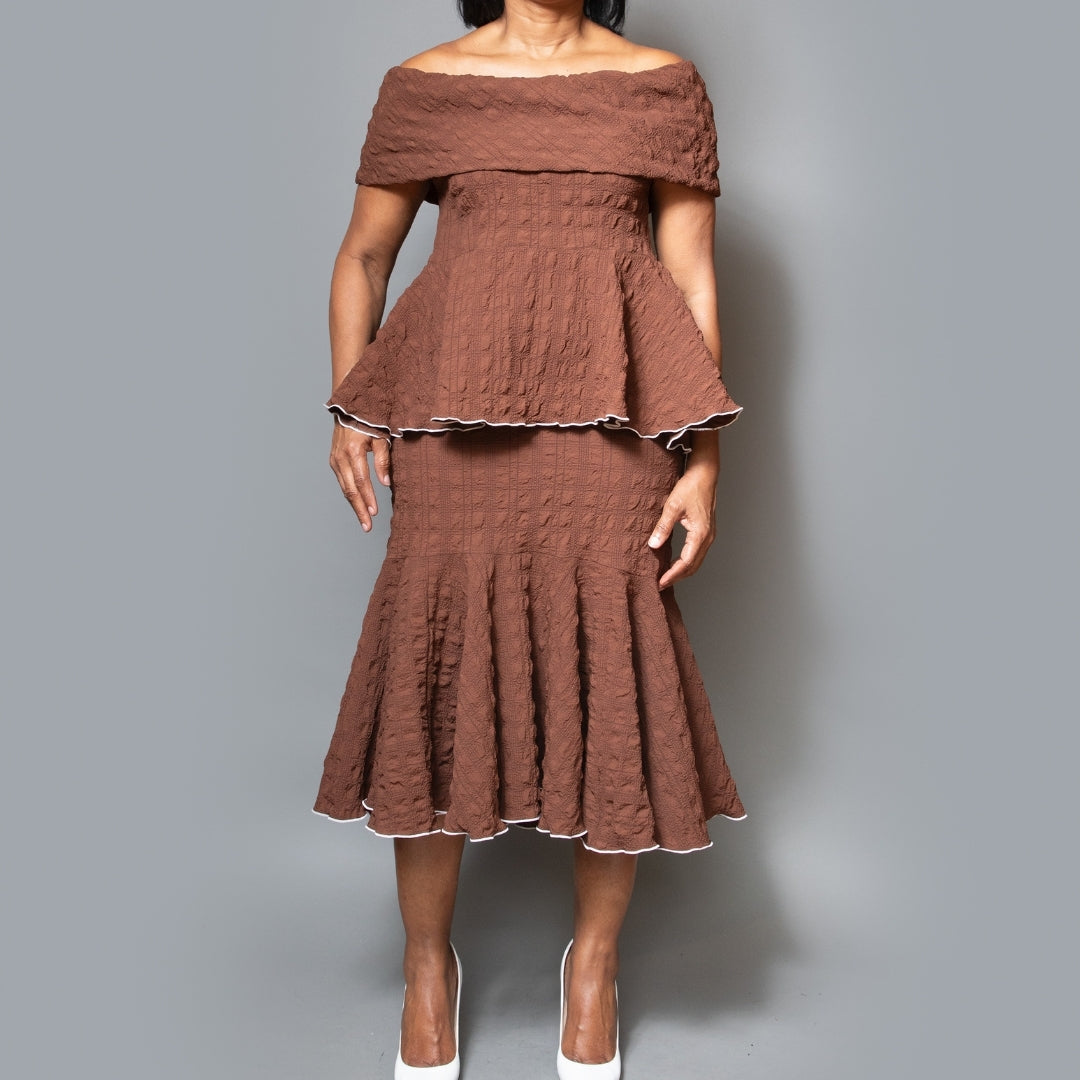 Band shoulder peplum overlock top