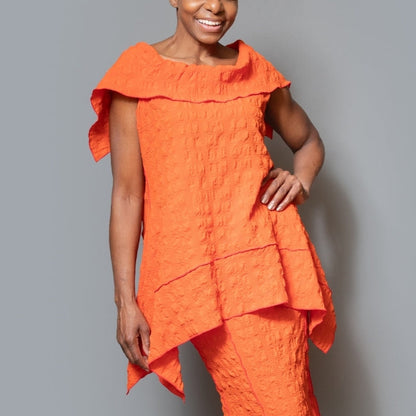 Boat neck slv-less asymmetric top RED PEARL STITCH DETAIL