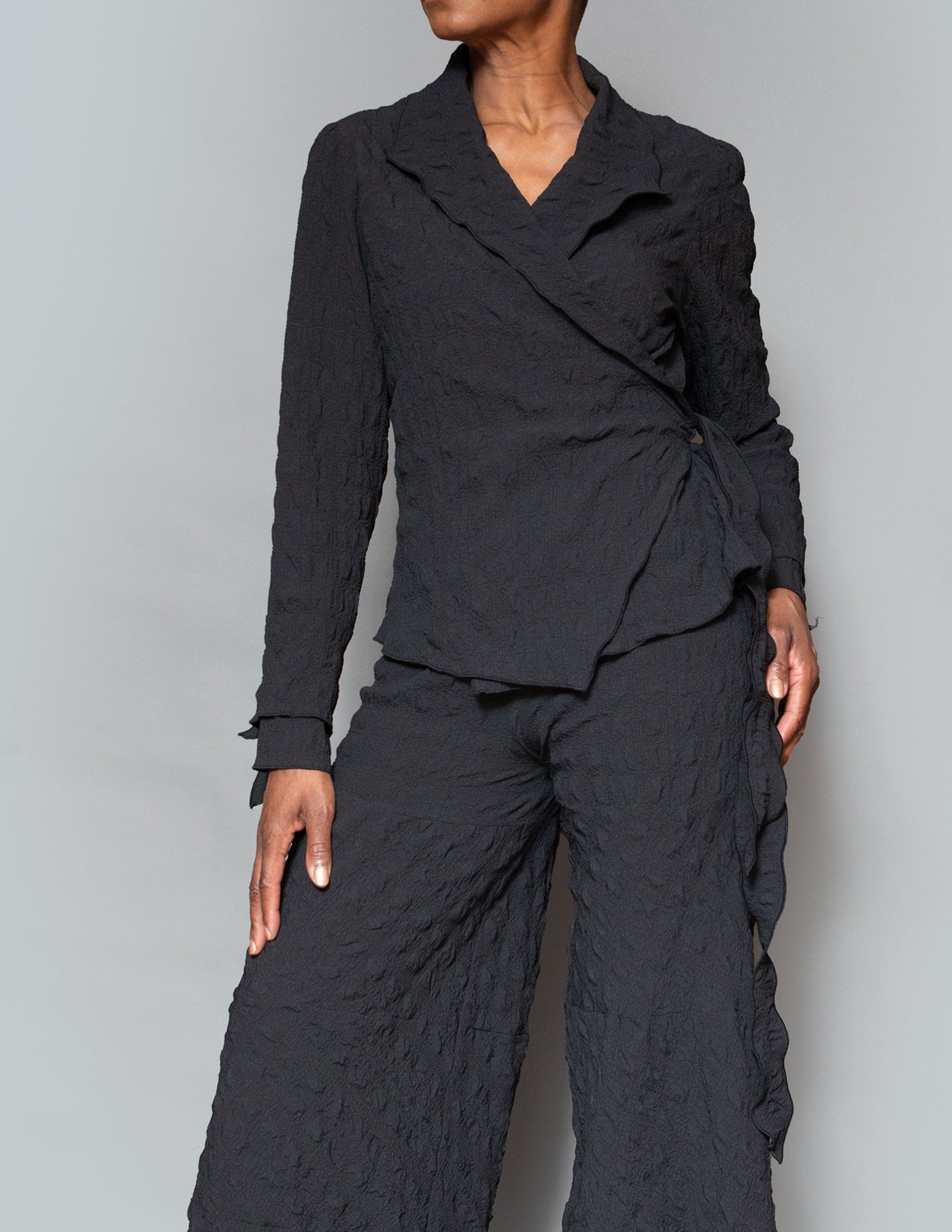 Wrap cuff detail top