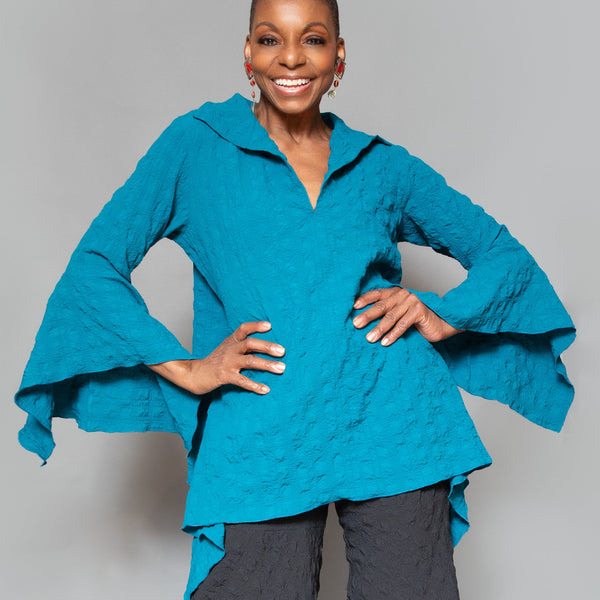 V-neck slit sleeve top