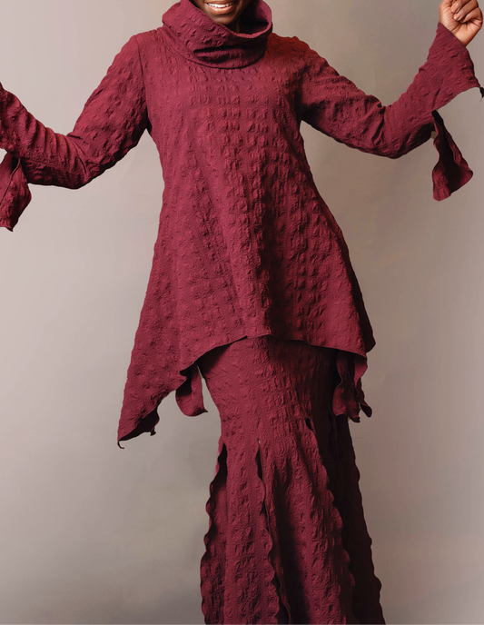 Turtle neck asymmetric hem tunic