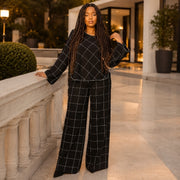 Loose hem pull on overlock details knit pant