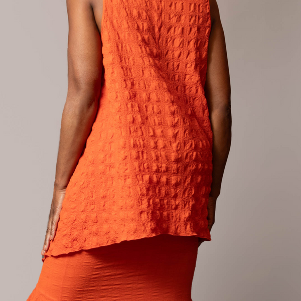 Long sleeveless tunic
