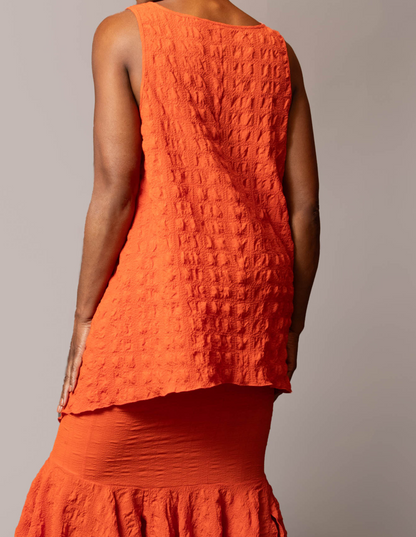 Long sleeveless tunic