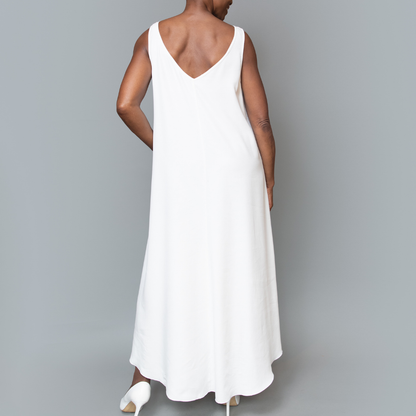 Sleeveless high-low v-back dress