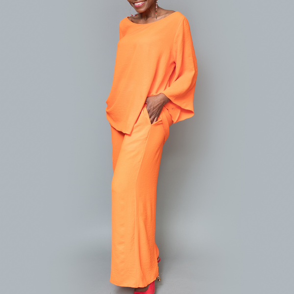 Fan sleeve asymmetric top