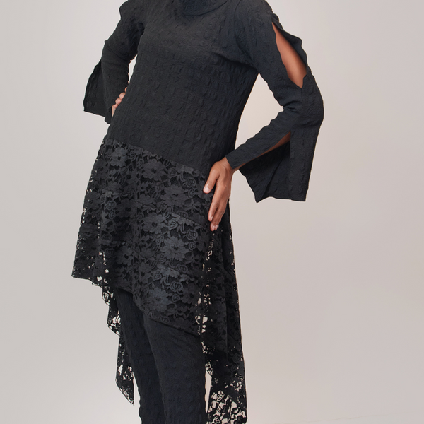 Slit sleeve pucker lace tunic
