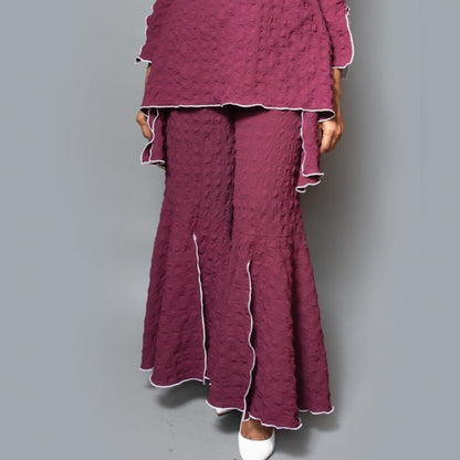 Circle bell slit front overlock pant