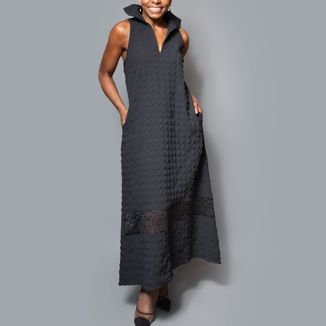 Sleeveless v neck lace trim dress