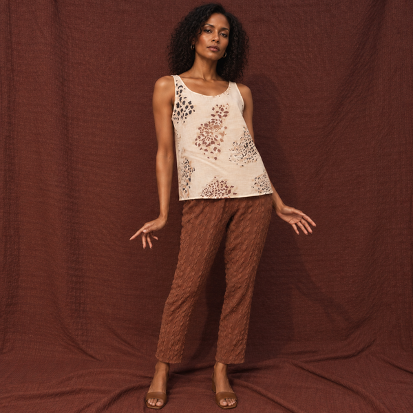 Scoop neck relax fit tank.