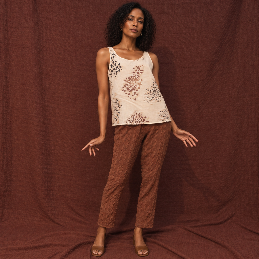 Scoop neck relax fit tank.