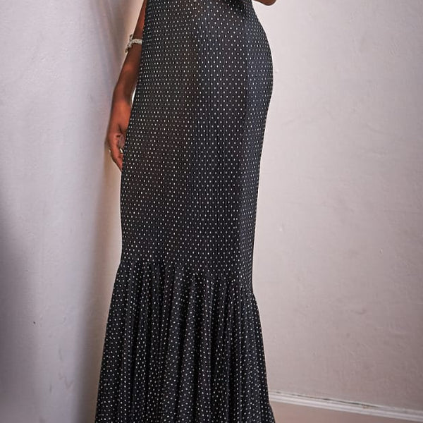 Dot band shoulder pull-on gown
